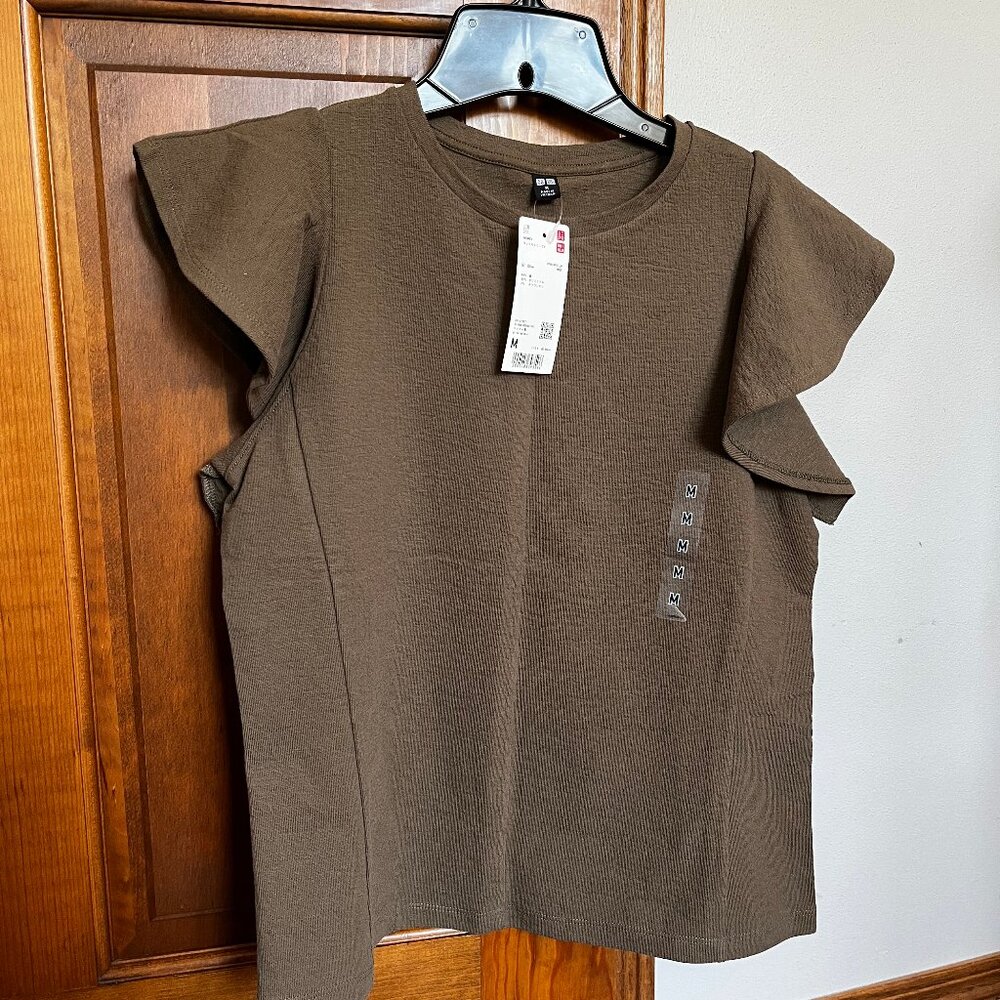 UNIQLO Ruffle Sleeve Top NWT
